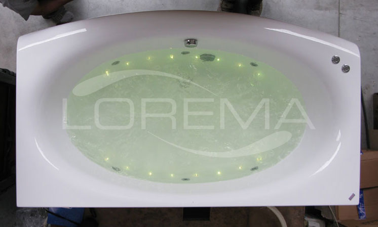 Hydro-massage bathtub Evolution, Combipool Standard hydro-massage system with spot LED lighting, SLIM jets